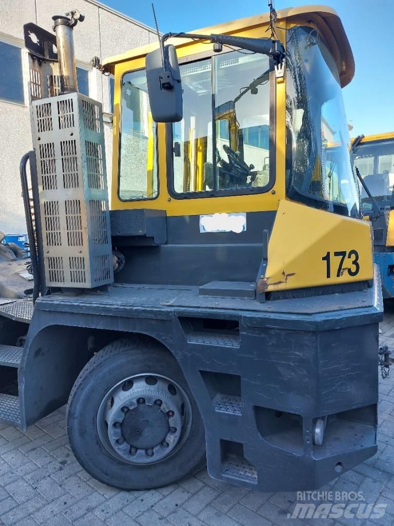 Mafi R332 码头牵引车