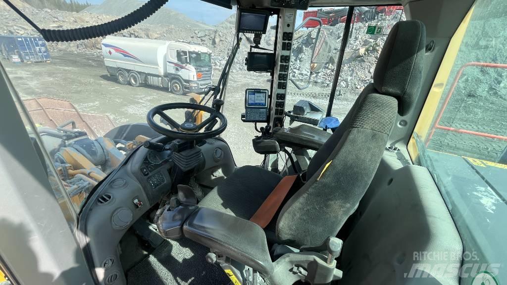 Volvo L 260 H 轮式装载机