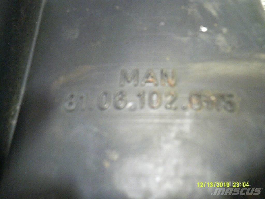MAN TGX   81061026115 散热器