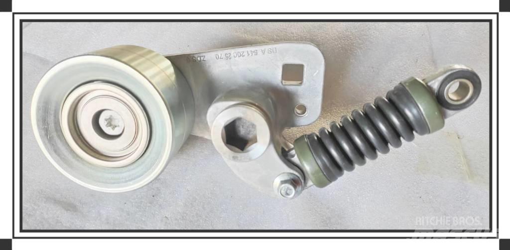 CLAAS Belt tensioner 发动机