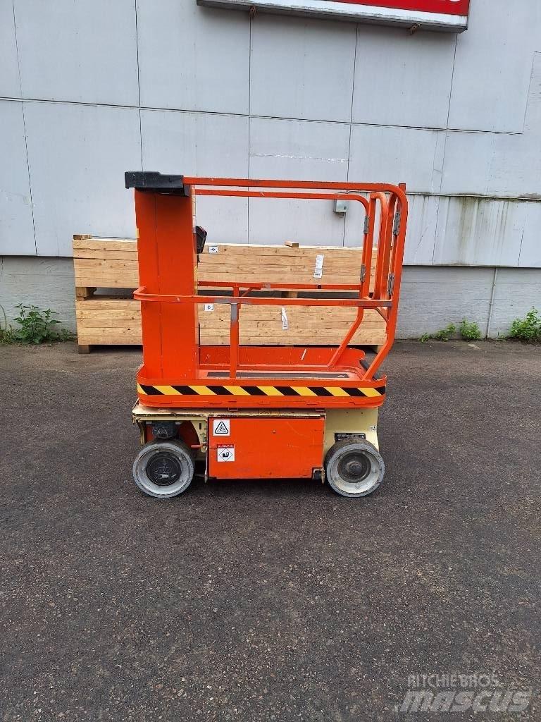 JLG 1230 ES 剪叉式升降机