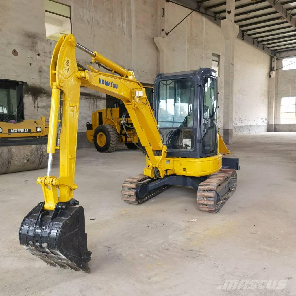 Komatsu PC 30 小型挖掘机