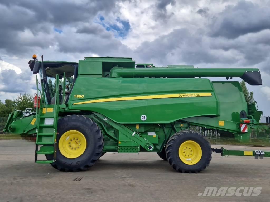 John Deere T 550 联合收割机