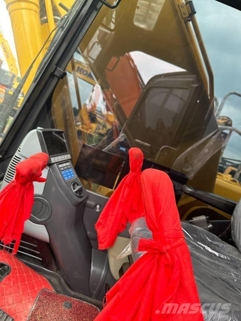 Komatsu PC 210-8 履带挖掘机