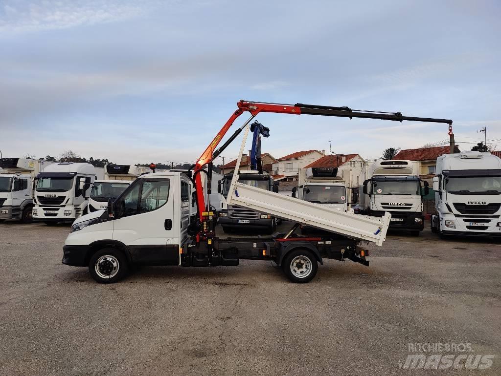 Iveco DAILY 35C16 皮卡车