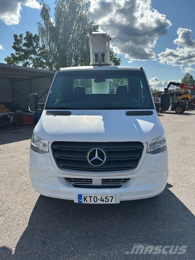 Dinolift 230VT 车载式高空作业车