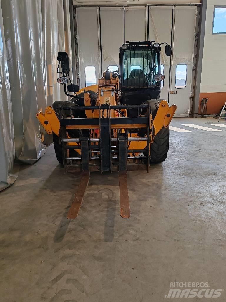 JCB 535-125 Hiviz 伸缩臂叉装车|叉装车