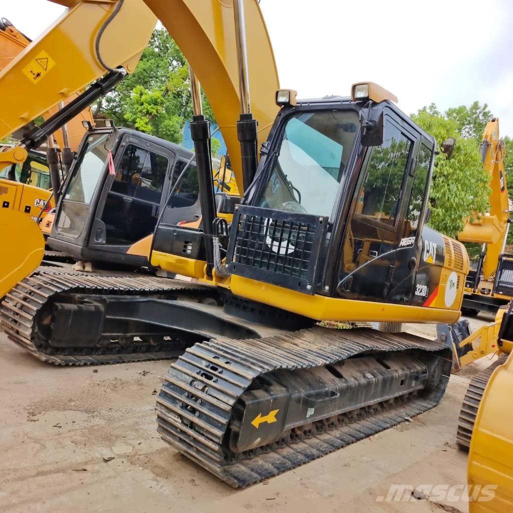 CAT 323 D 履带挖掘机