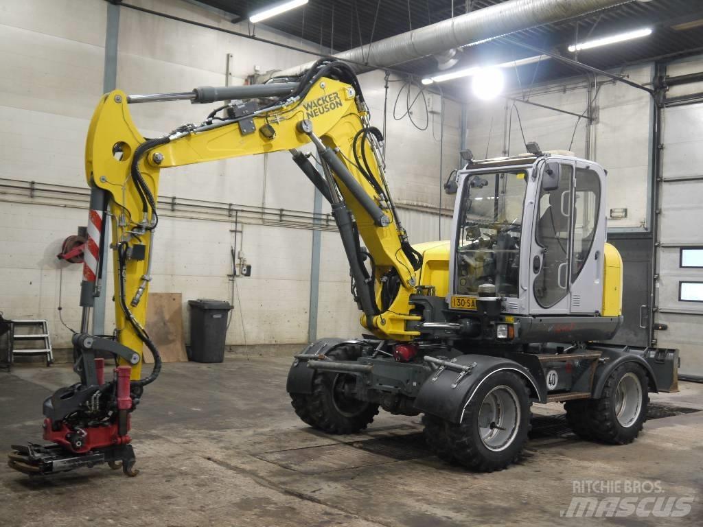Wacker Neuson EW 100 轮式挖掘机