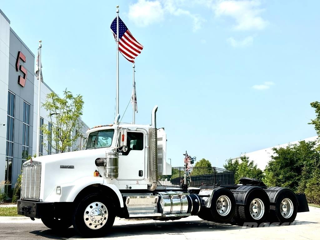 Kenworth T800 牵引车