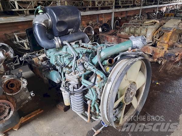 Volvo D7C250 发动机