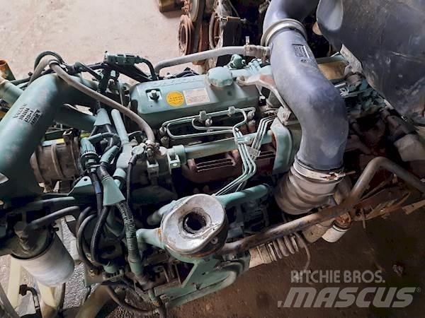 Volvo D7C250 发动机