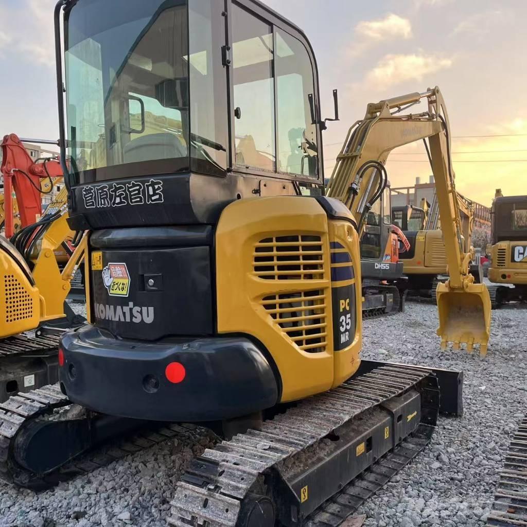 Komatsu PC 35 MR 小型挖掘机