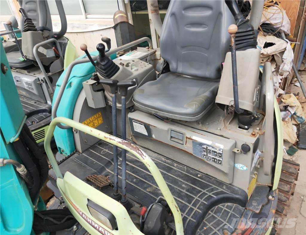 Yanmar Vio 30 小型挖掘机