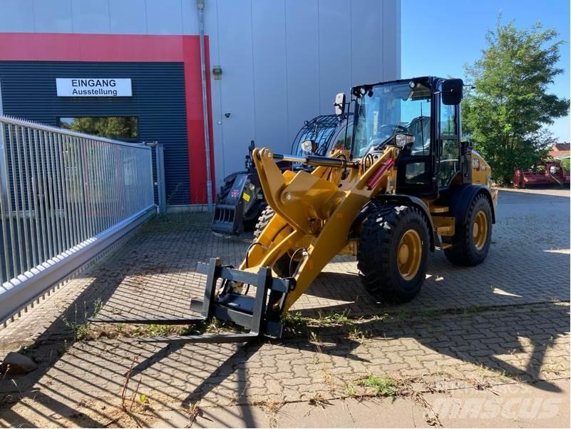 CAT 908 HL 轮式装载机
