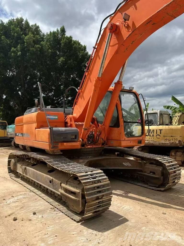 Doosan DX300LC 长臂挖掘机