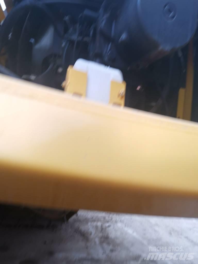 Komatsu PC 450-8 履带挖掘机