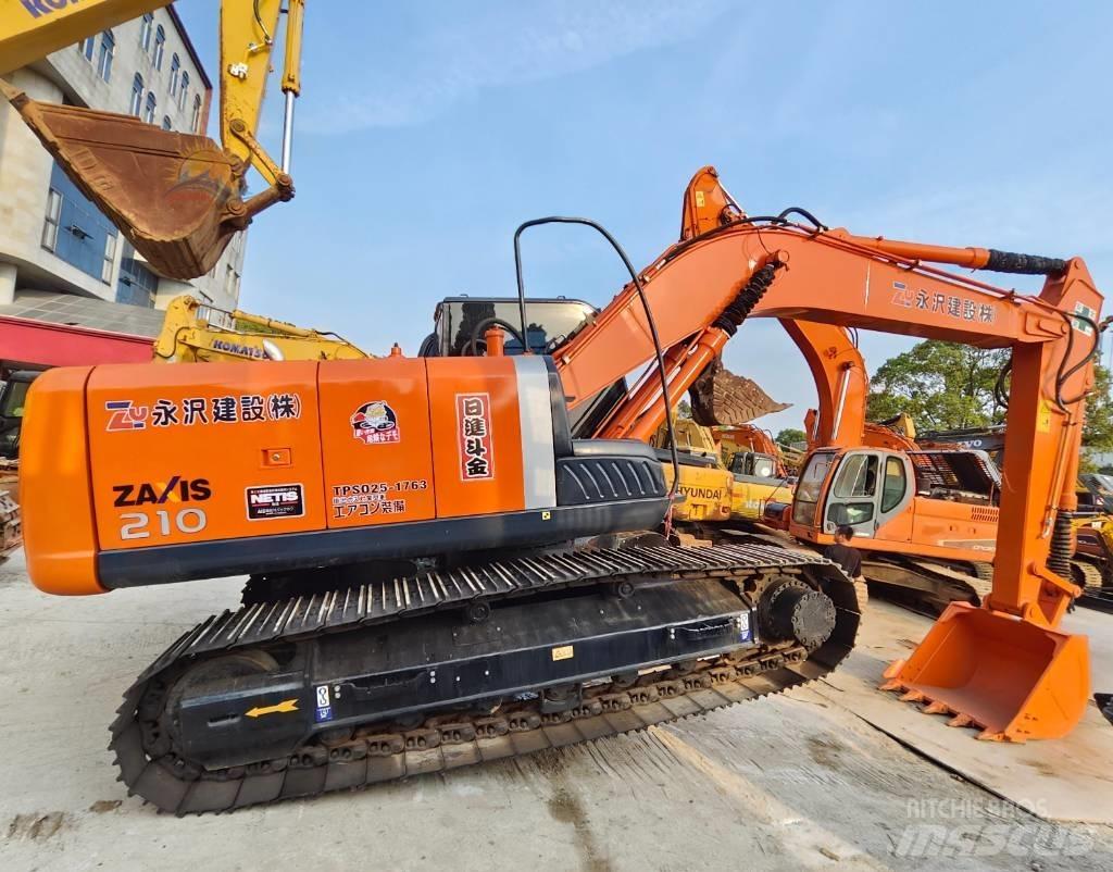 Hitachi ZX 210 履带挖掘机