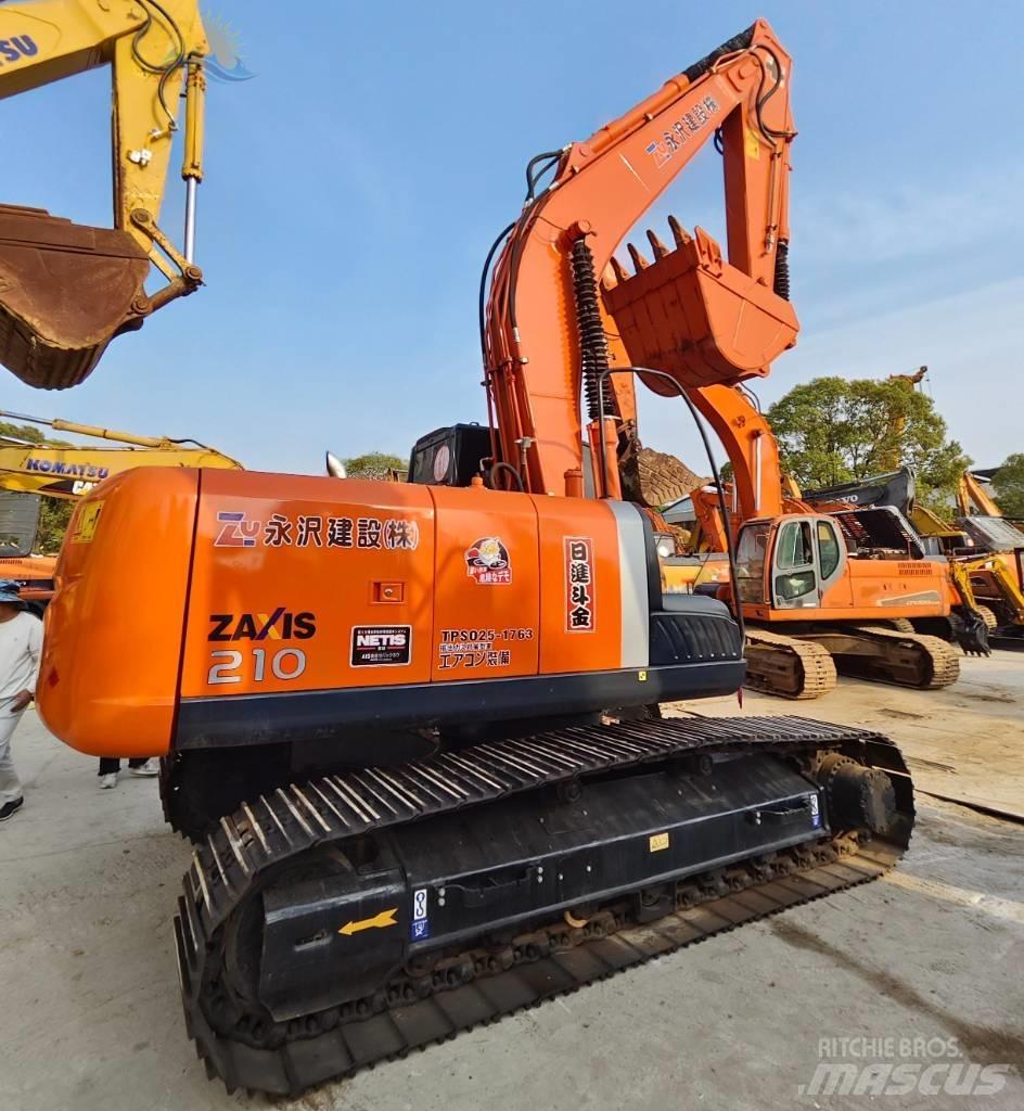 Hitachi ZX 210 履带挖掘机