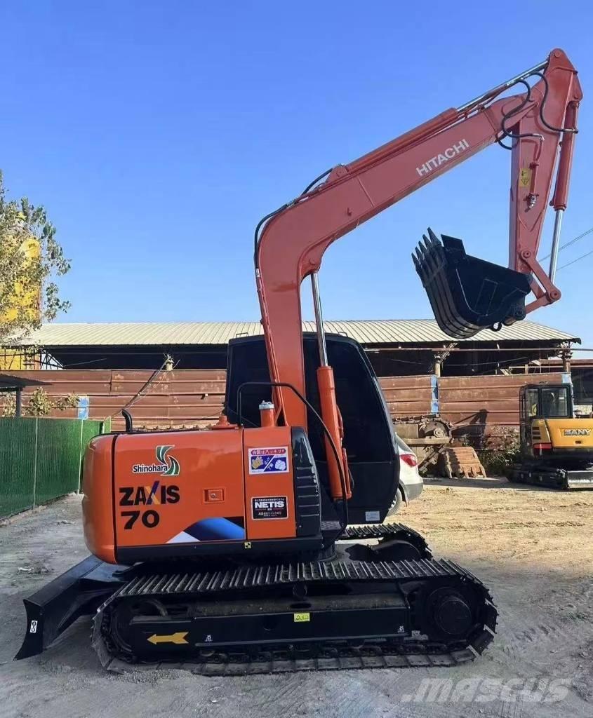 Hitachi 70 小型挖掘机