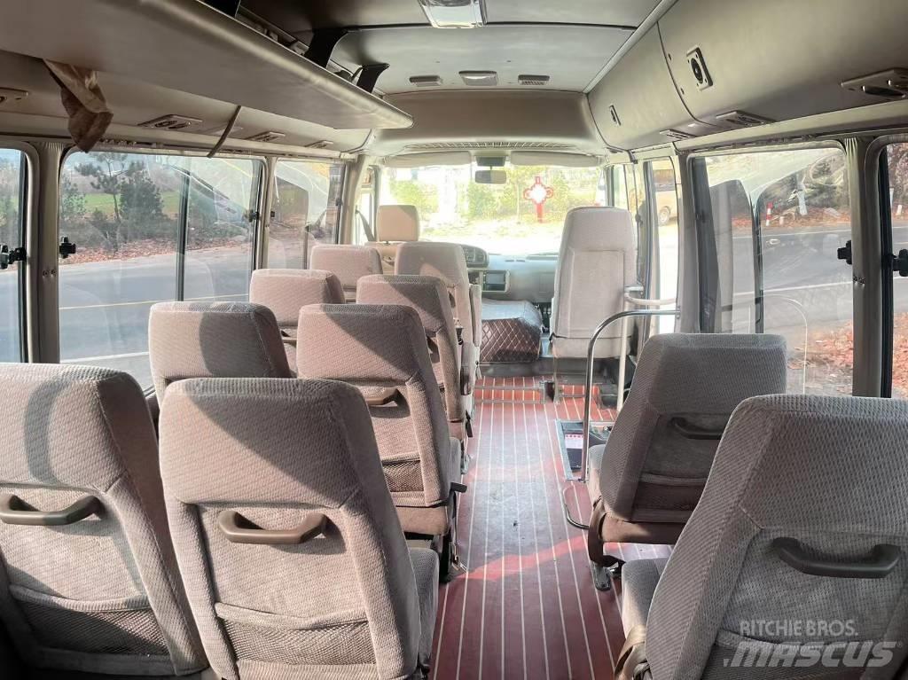 Toyota Coaster 公路客运汽车