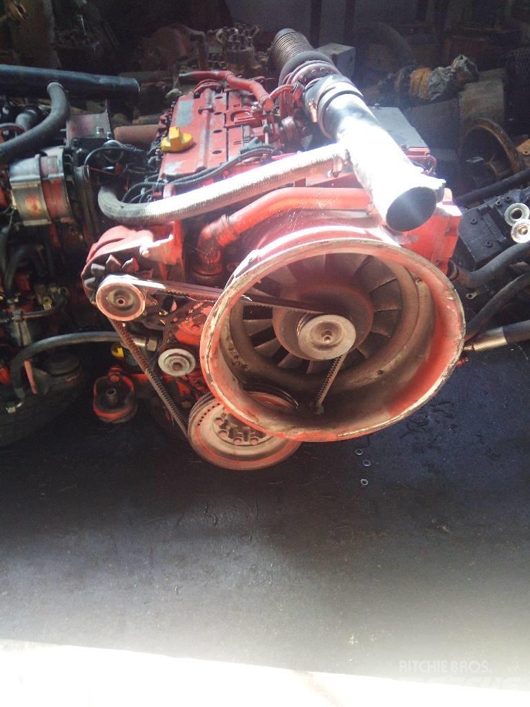 Deutz BF4M1012 发动机
