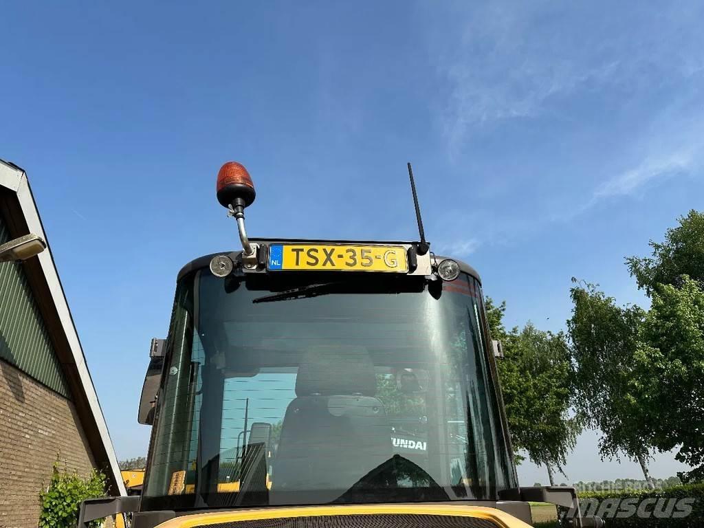 Mecalac AS900 轮式装载机