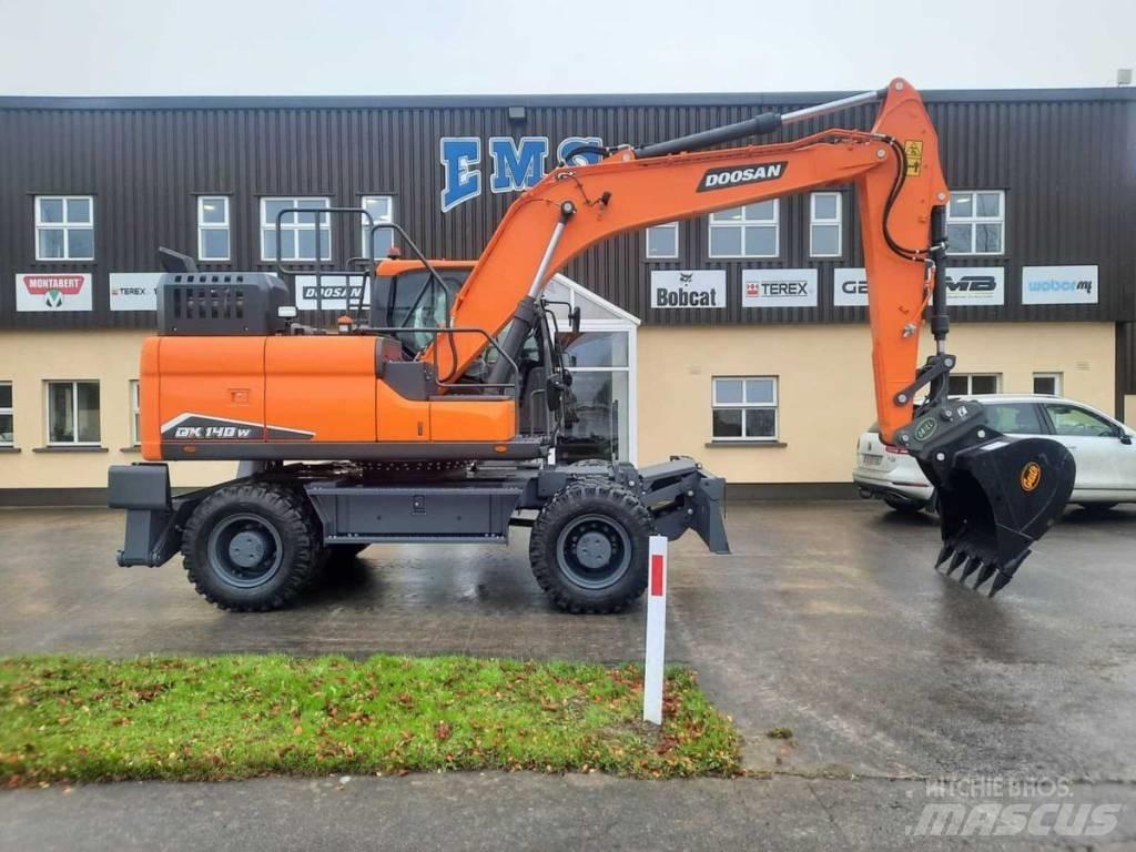 Doosan Dx140W-7 轮式挖掘机