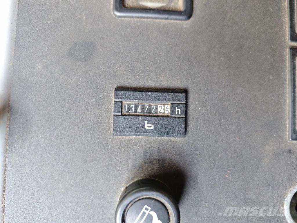 Liebherr MK100 塔式起重机