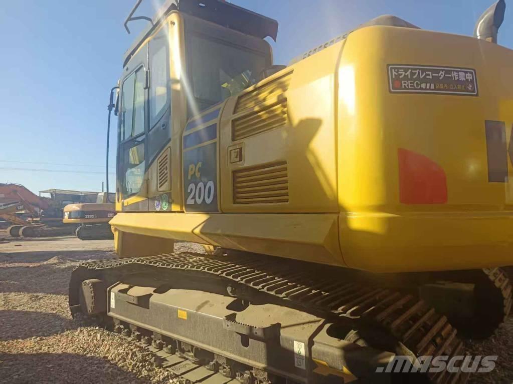 Komatsu PC 200 履带挖掘机