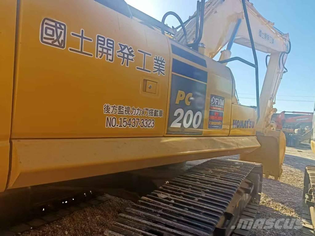 Komatsu PC 200 履带挖掘机