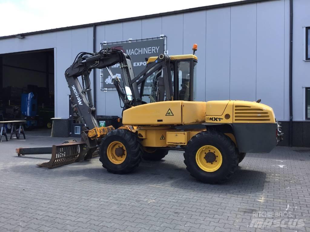 Mecalac 12 MXT 轮式挖掘机