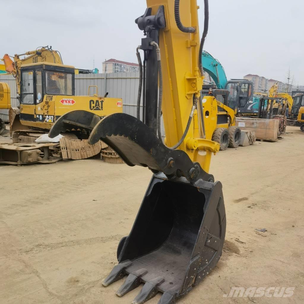 Komatsu PC78US 中型挖掘机
