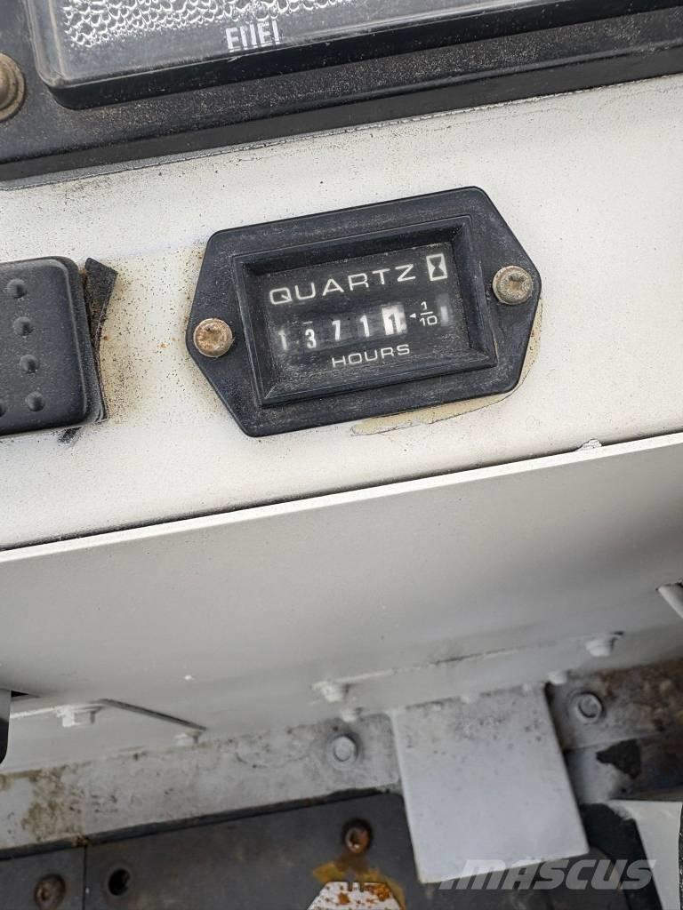 IHI IC 35 履带式自卸车