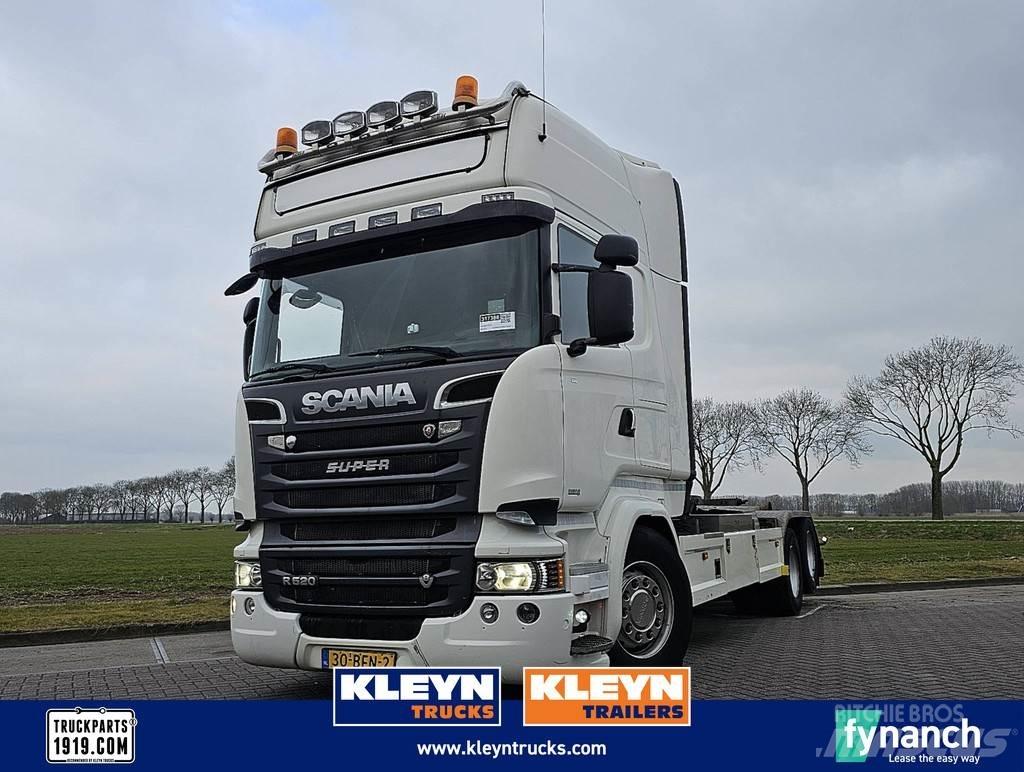 Scania R520 工程吊钩车