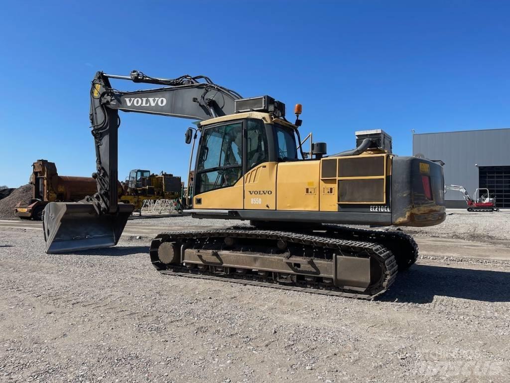 Volvo EC 210 C L 履带挖掘机
