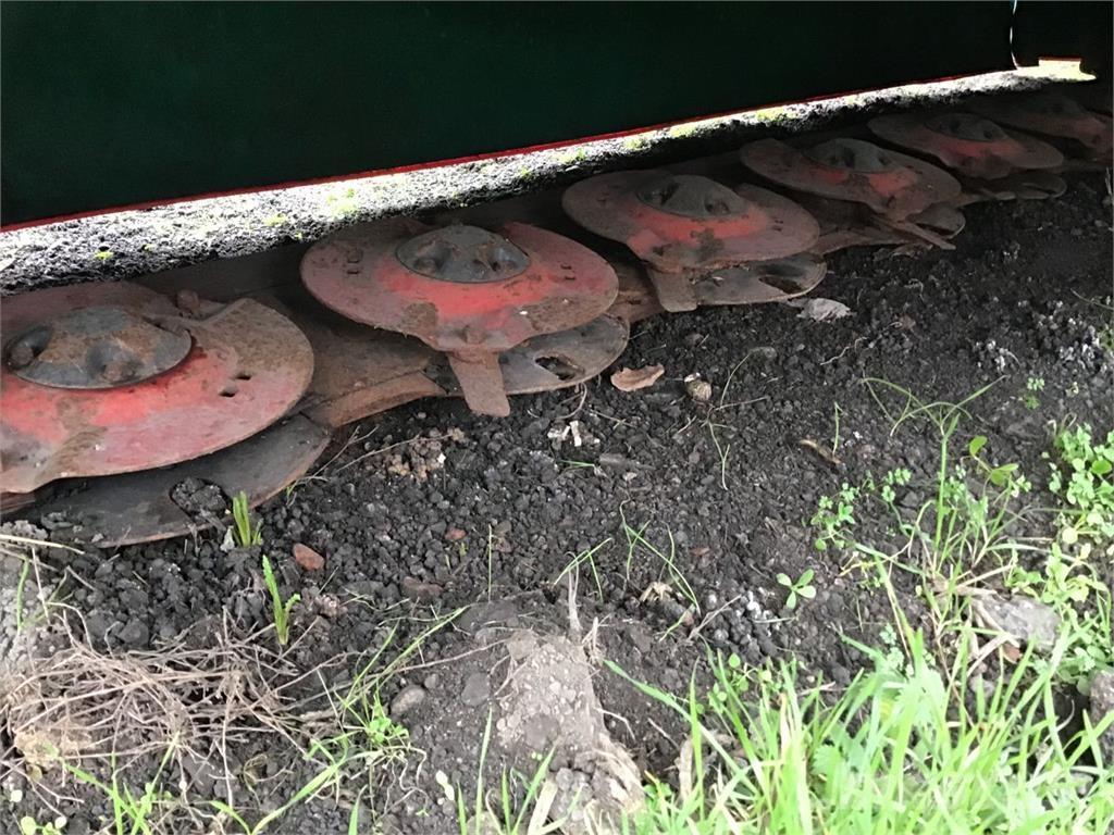 Kverneland 2540MH 割草机