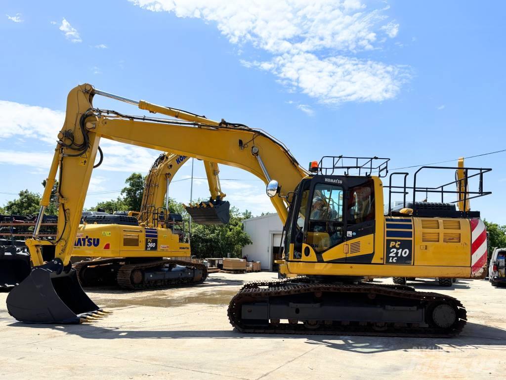 Komatsu PC210LC-11 履带挖掘机