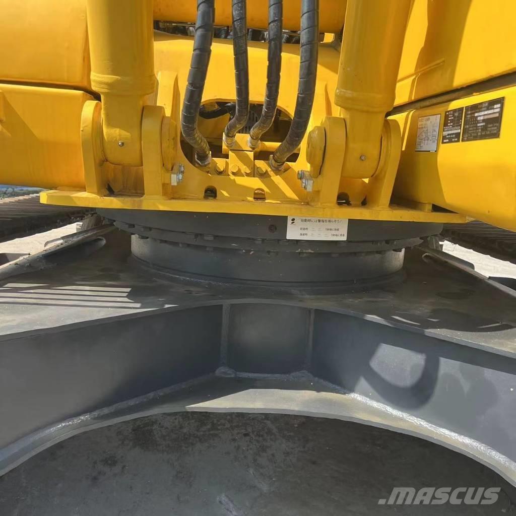 Komatsu PC 130-7 履带挖掘机