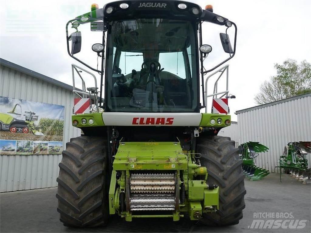 CLAAS jaguar 850 自走式青贮饲料收割机