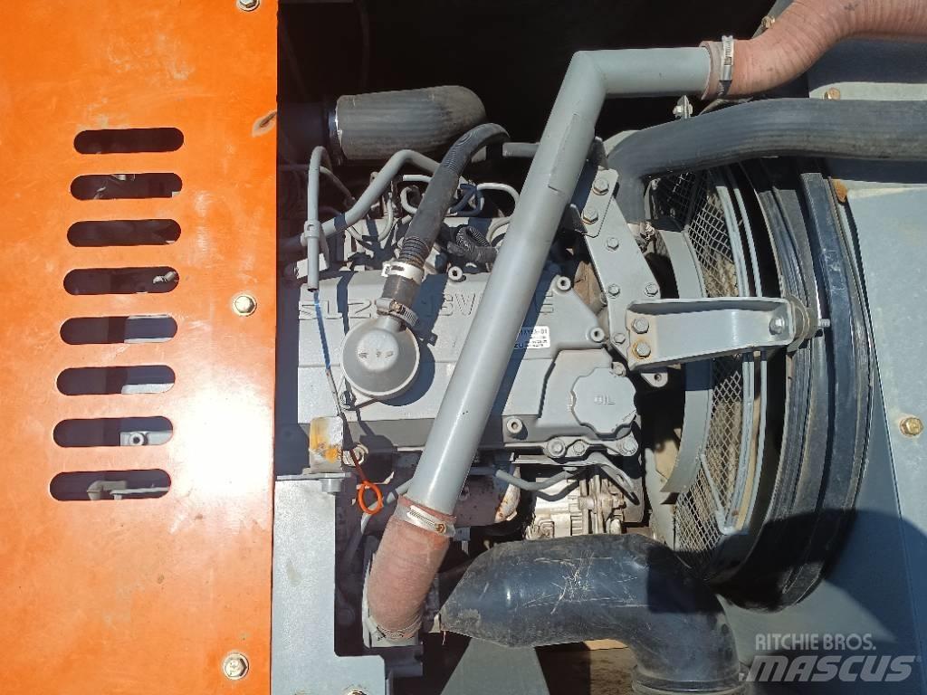 Hitachi ZX 210 工业挖掘机