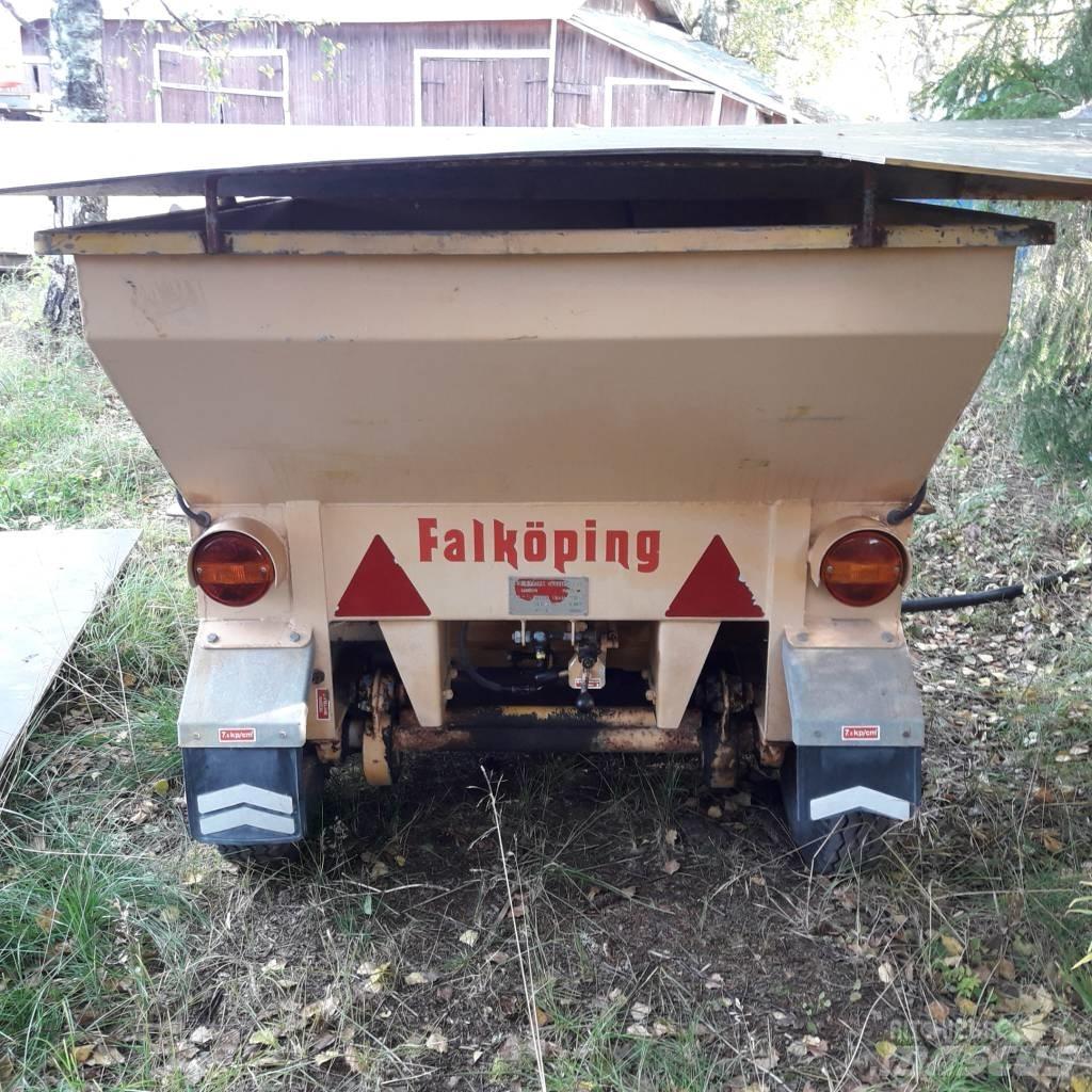 Falköping T12H 融雪撒布机