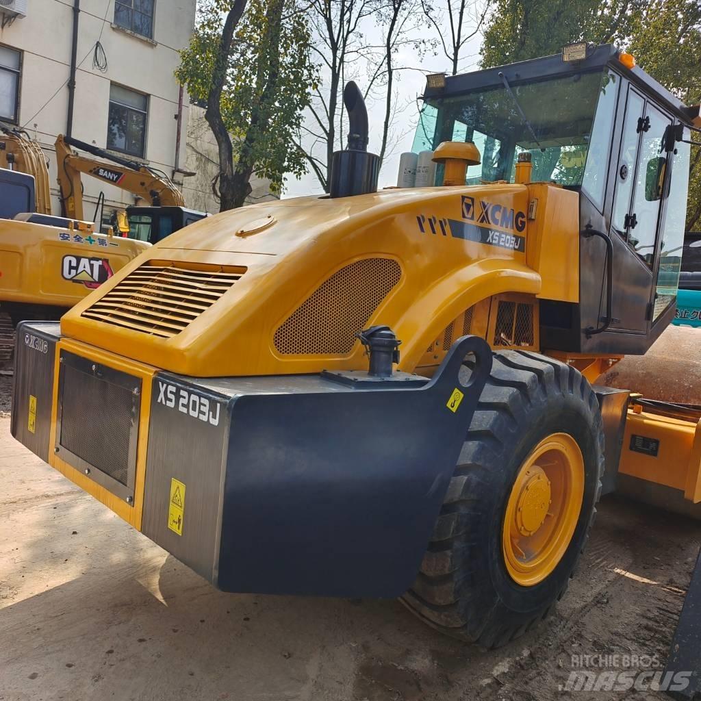 XCMG XS 203 J 单轮压路机