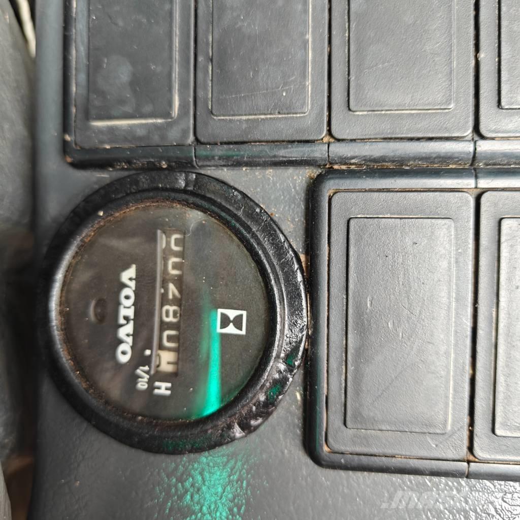 Volvo 290 履带挖掘机