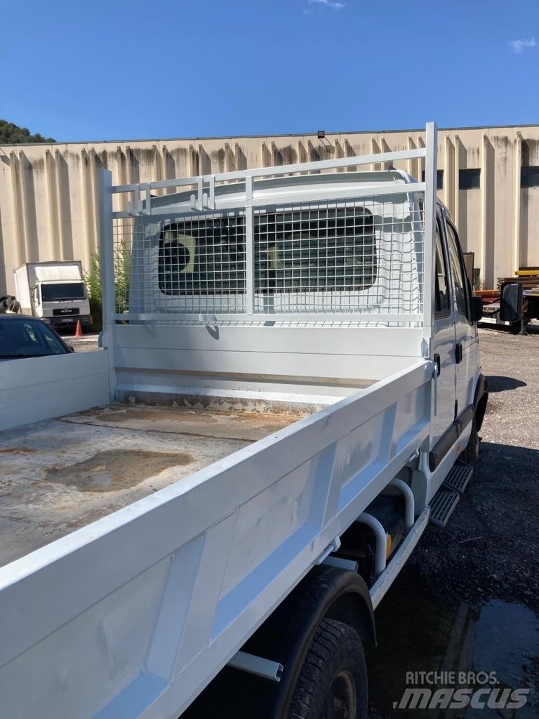 Renault Mascott 130 皮卡车