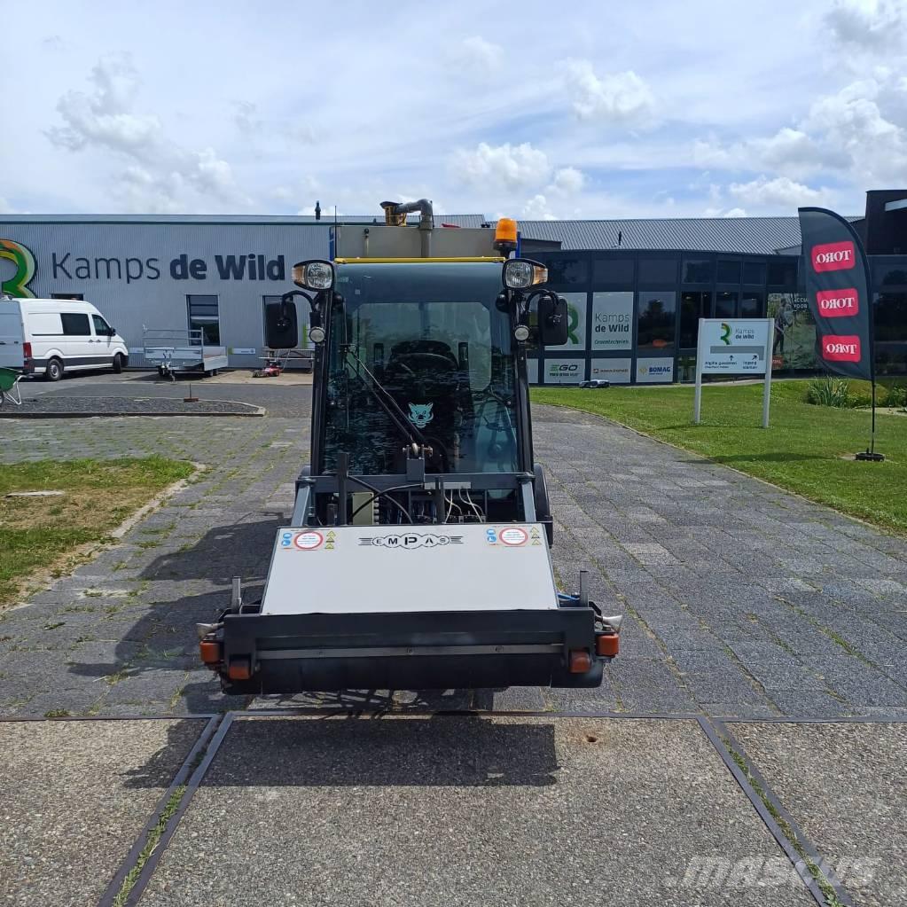Multihog CX 75 工具车