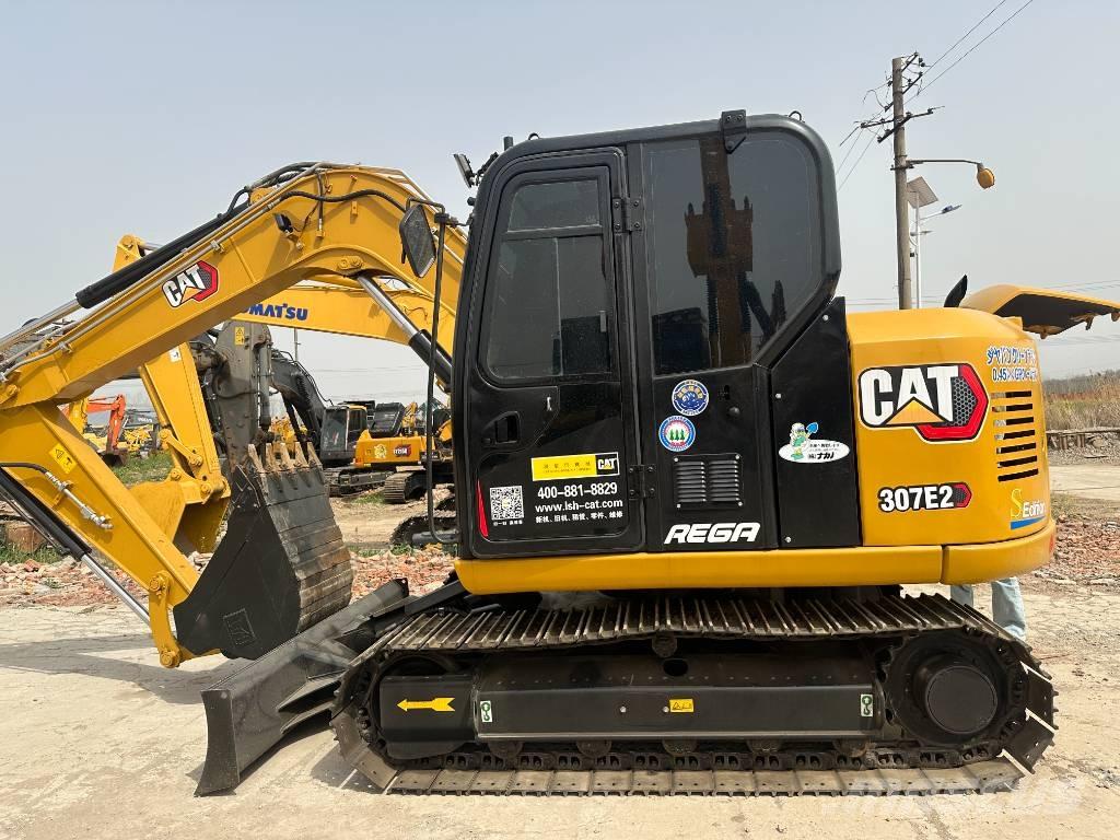 CAT 307E2 中型挖掘机