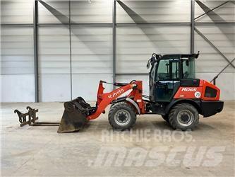 Kubota R 065 轮式装载机