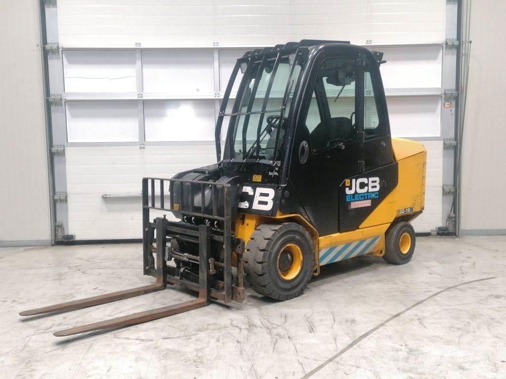 JCB TLT30-19E 伸缩臂叉装车|叉装车
