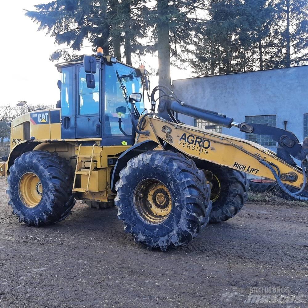 CAT 930 H AGRO 前装载和挖掘机